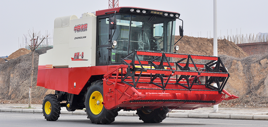 AG旗舰厅 新疆4LZ-8 自走式大豆收获机